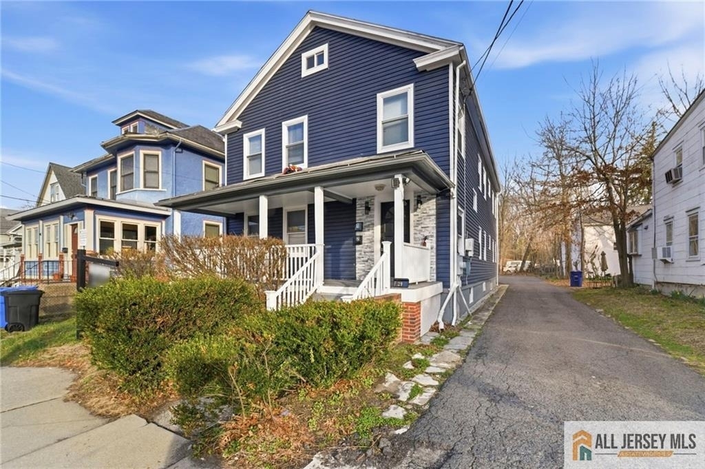 29 Grant Street - Photo 2