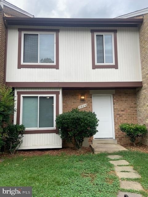 2804 Cambridge Drive - Photo 0