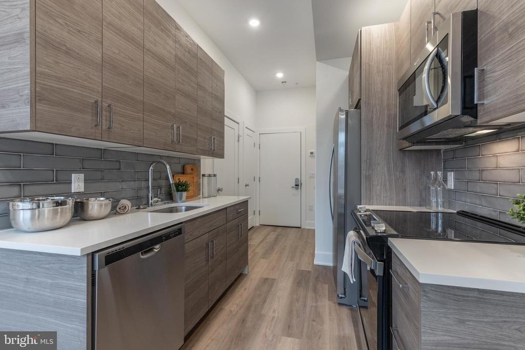 5545 Pulaski Avenue - Photo 16