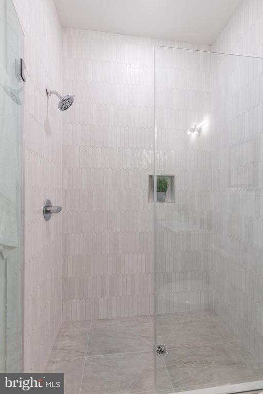 5545 Pulaski Avenue - Photo 11