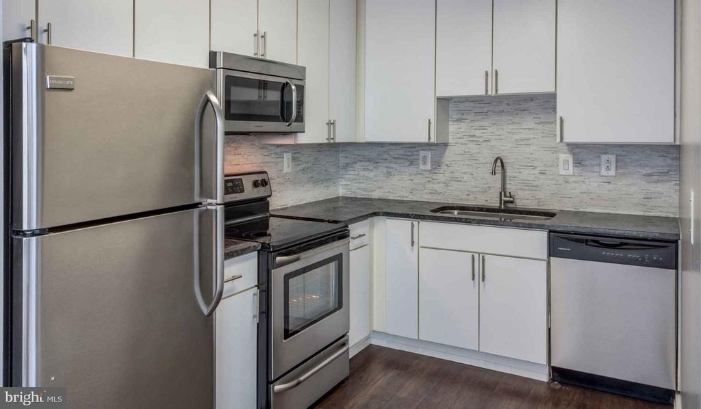 201 S 25th Street - Photo 0