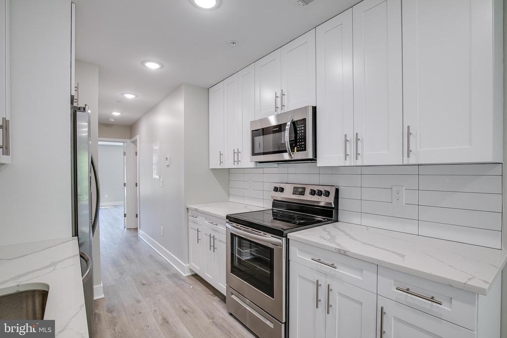 2015 N College Avenue - Photo 0