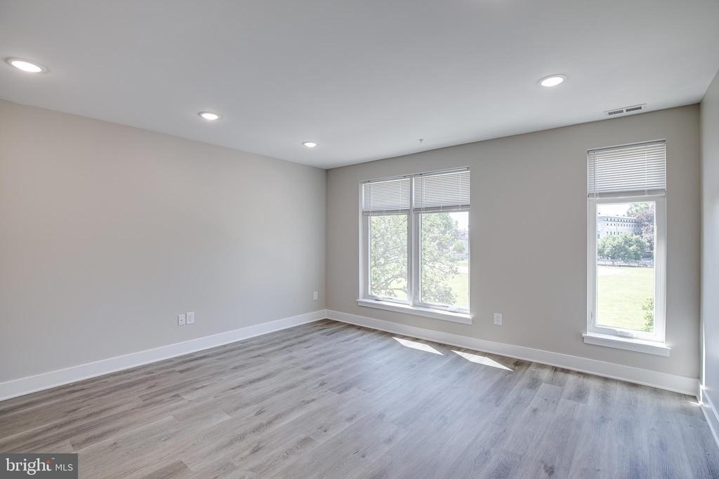 2015 N College Avenue - Photo 10