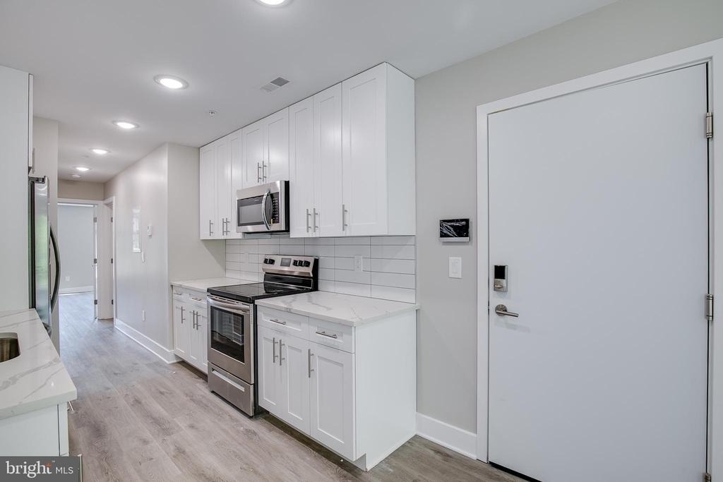 2015 N College Avenue - Photo 19