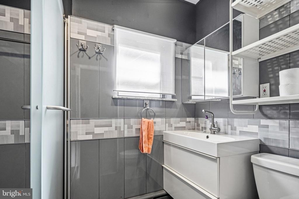 1320 Mifflin Street - Photo 10