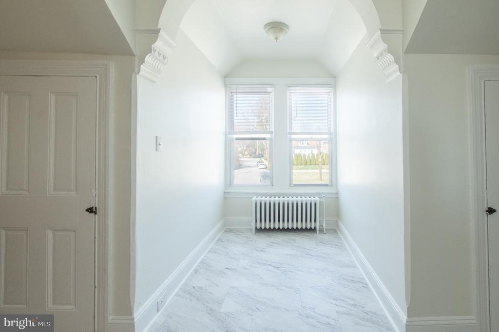 401 W Washington Street - Photo 6