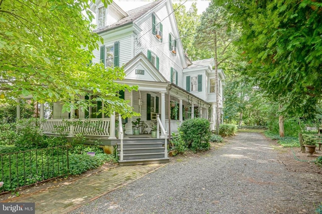 315 Chestnut Street - Photo 3