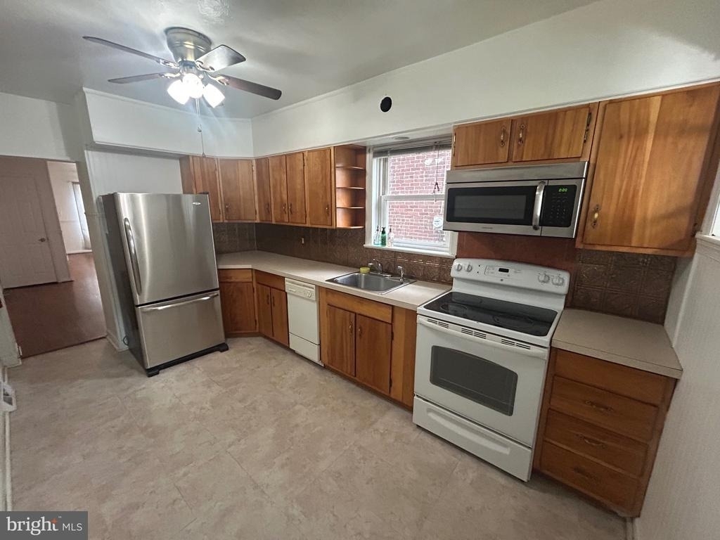 30 Amboy Avenue - Photo 5