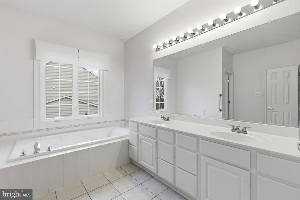2928 Marlow Farm Terrace - Photo 33