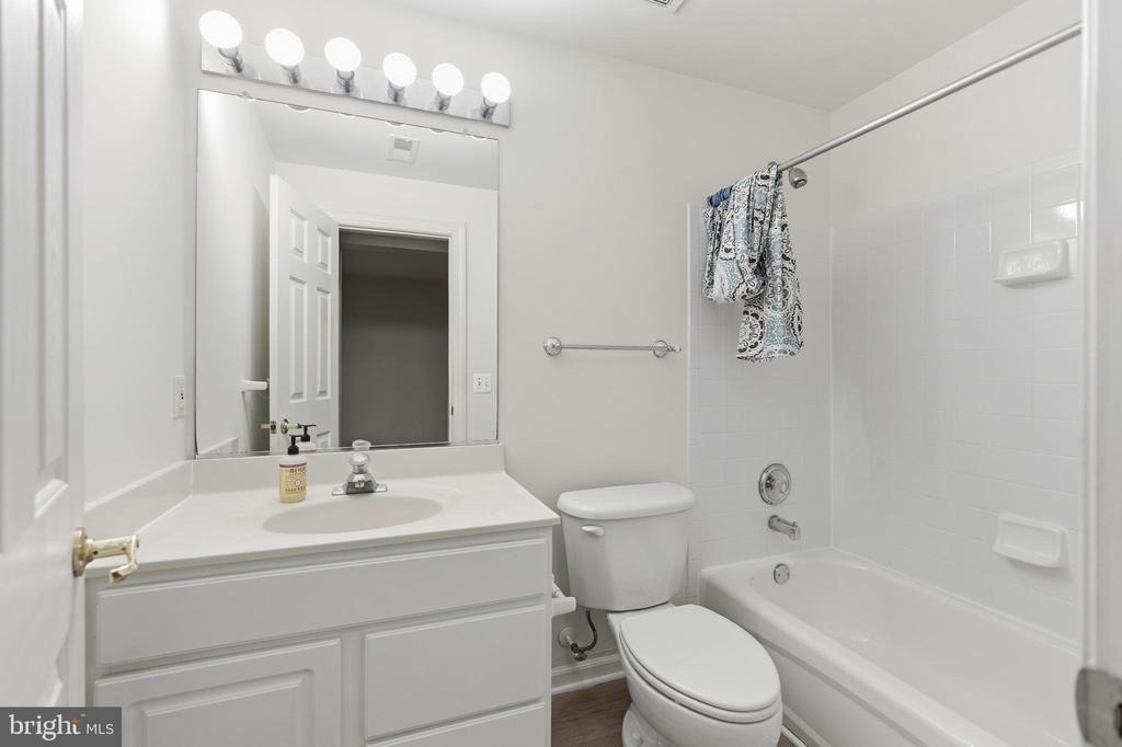 2928 Marlow Farm Terrace - Photo 29
