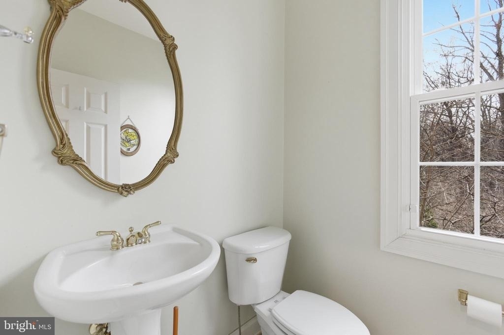 2928 Marlow Farm Terrace - Photo 30