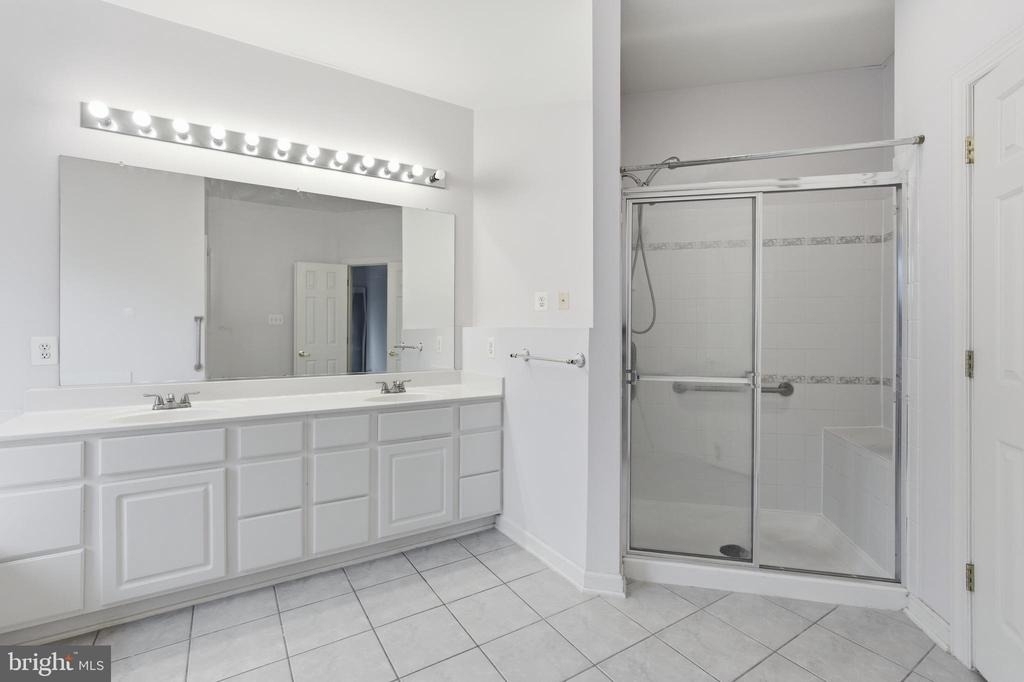2928 Marlow Farm Terrace - Photo 32