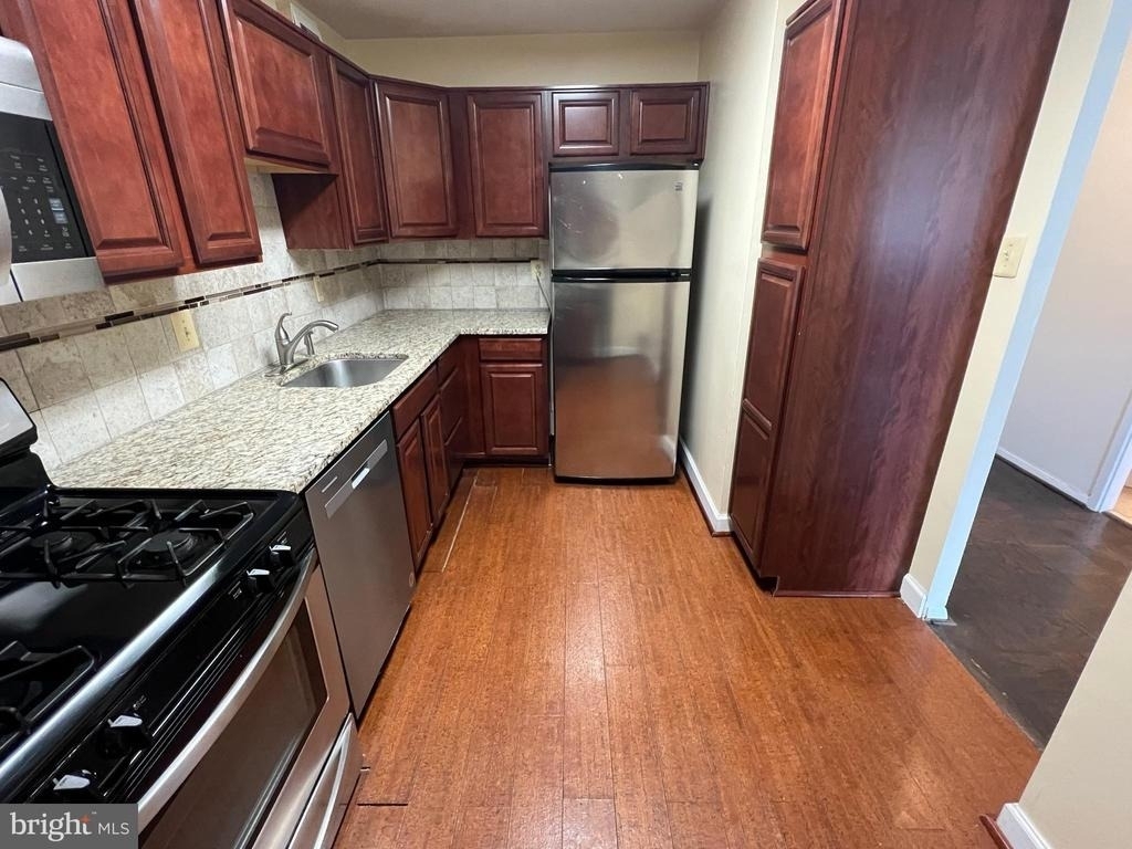 11801 Rockville Pik - Photo 5