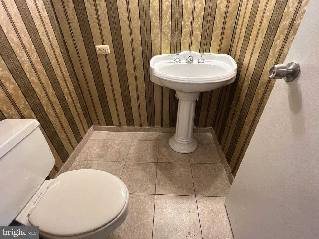 11801 Rockville Pik - Photo 10