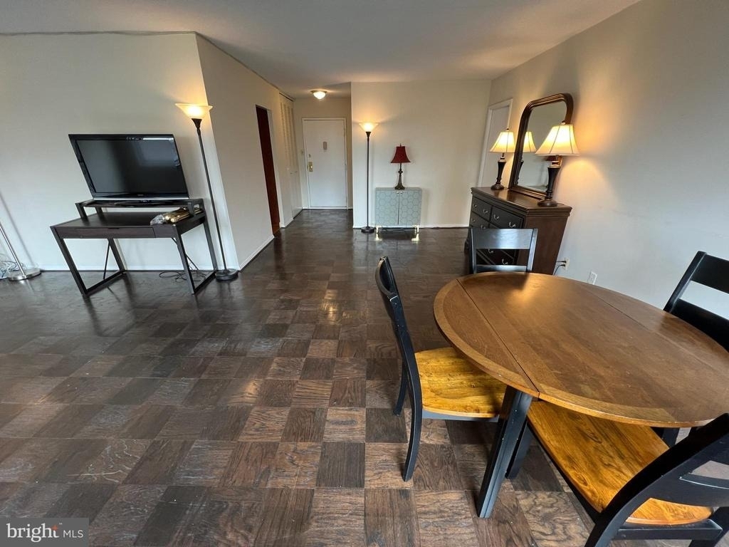 11801 Rockville Pik - Photo 7