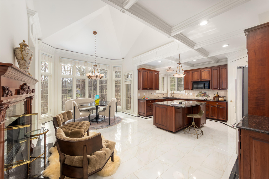 16646 Brooklane Boulevard - Photo 8