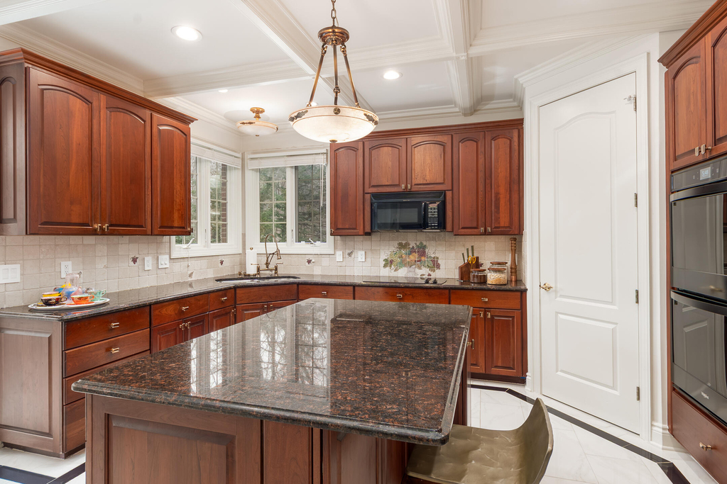 16646 Brooklane Boulevard - Photo 11