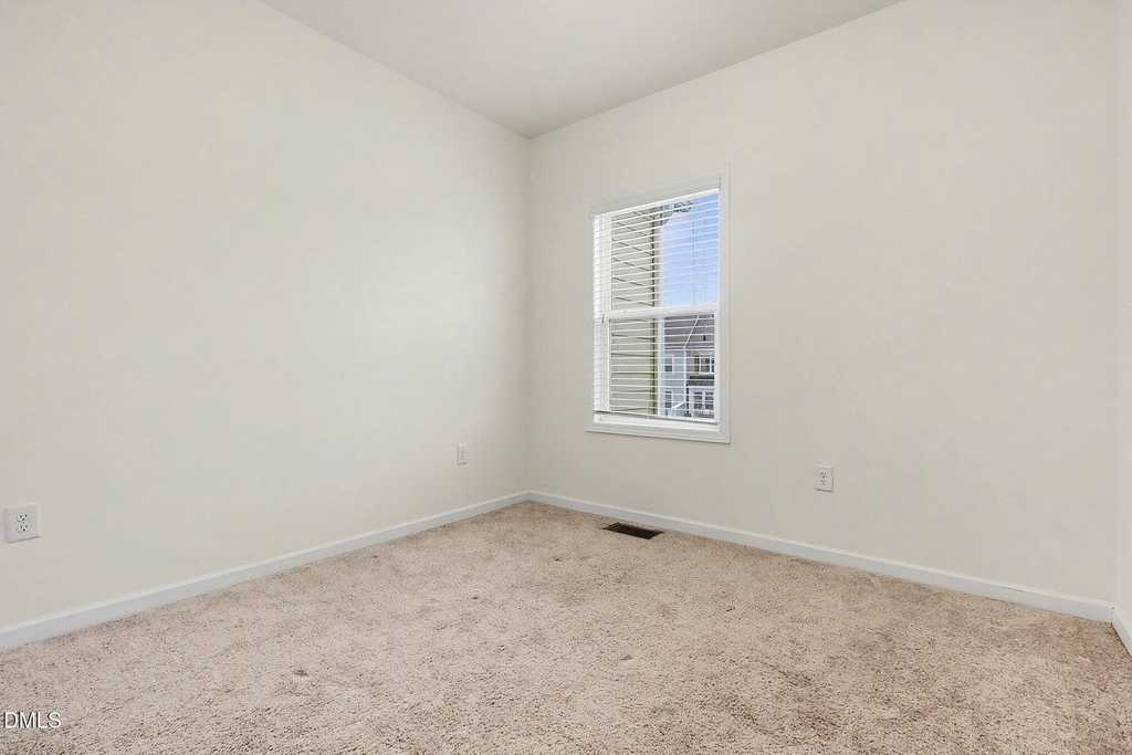 512 Austin View Boulevard - Photo 16