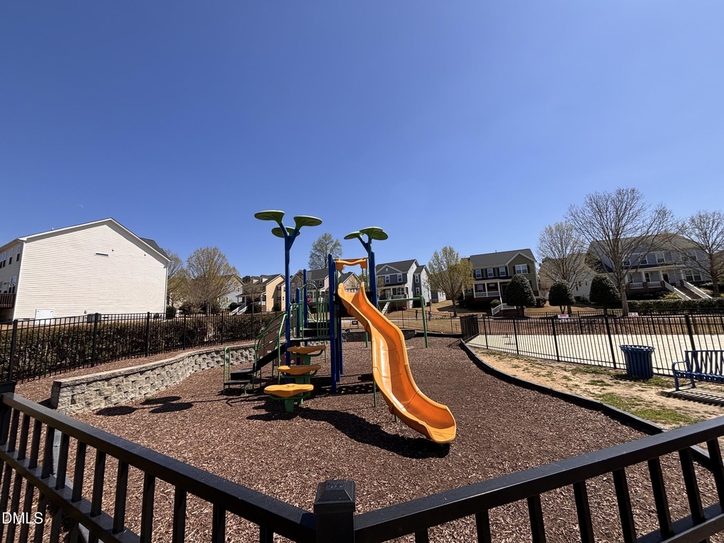 512 Austin View Boulevard - Photo 21