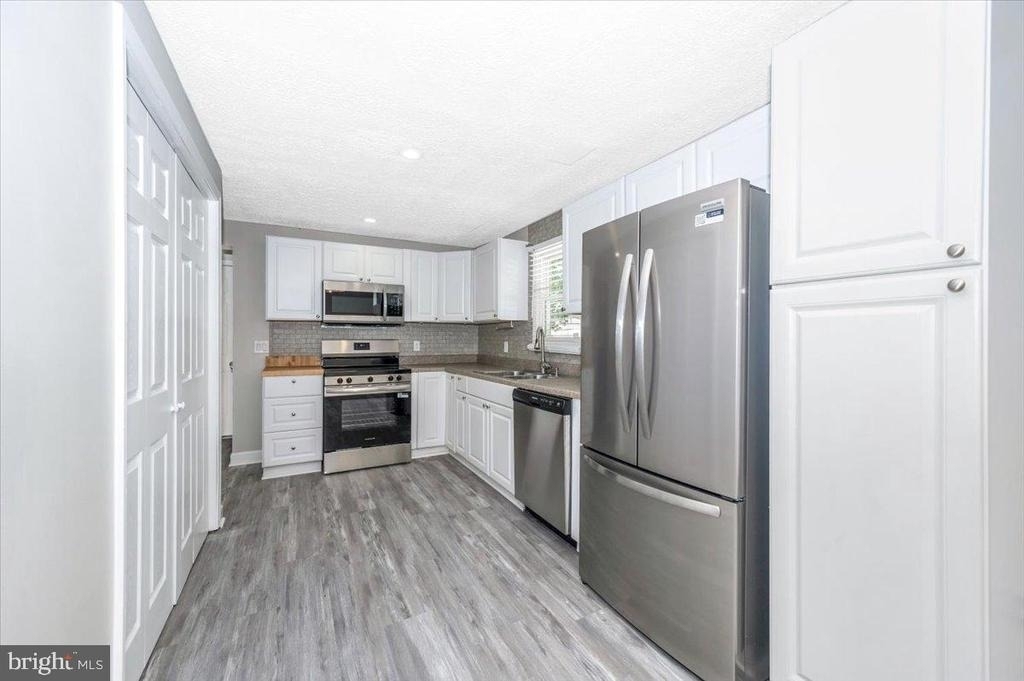 12284 Bandera Lane - Photo 10