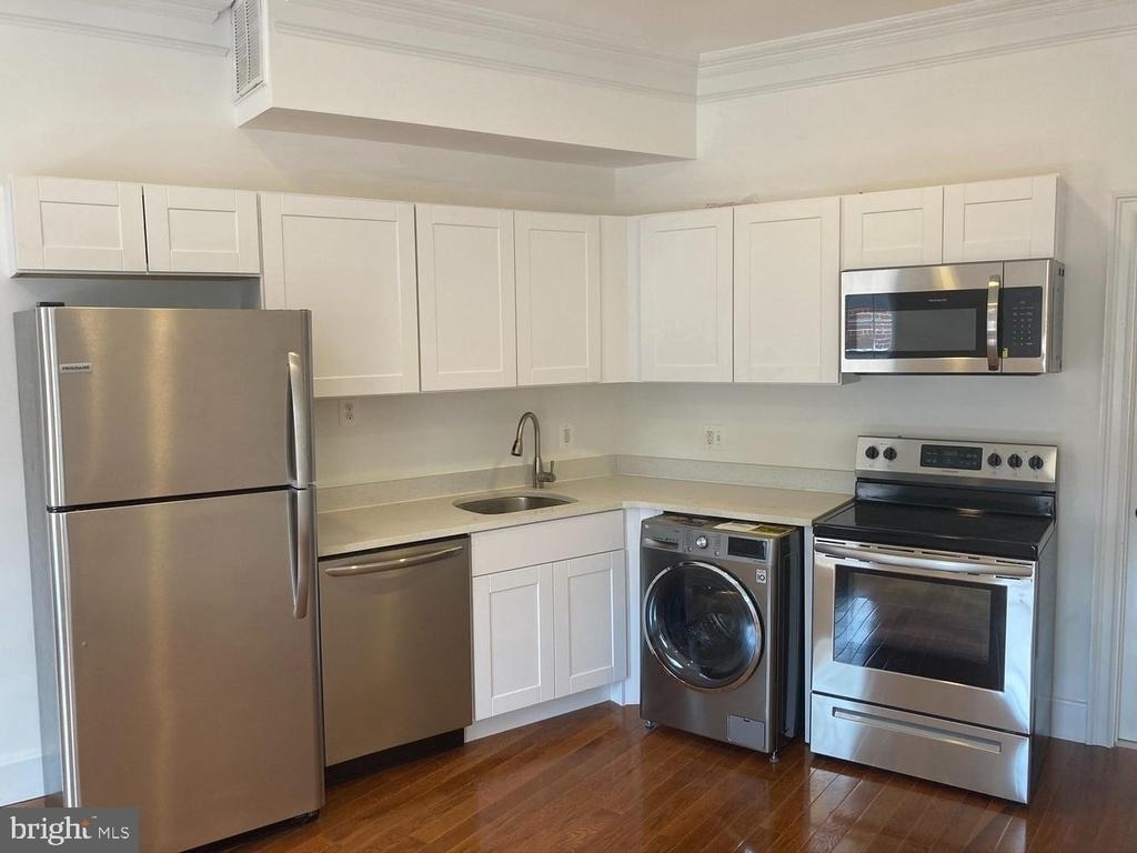1426 Wisconsin Avenue Nw - Photo 0