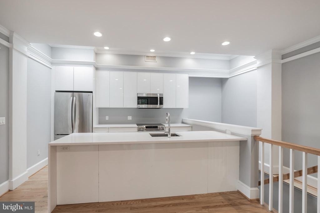 1351 Wisconsin Avenue Nw - Photo 3