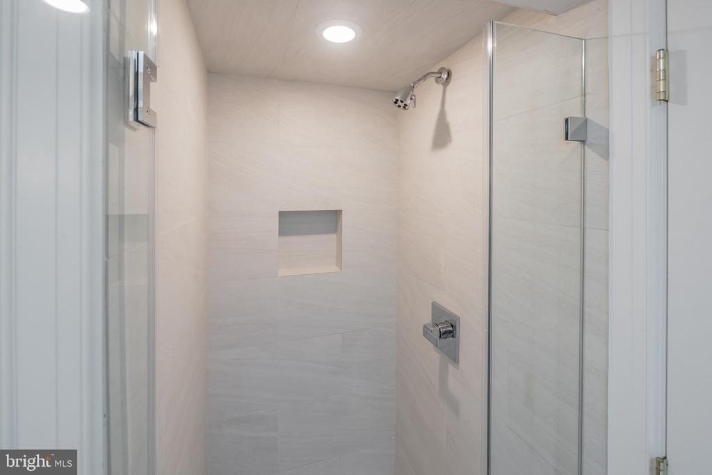 1351 Wisconsin Avenue Nw - Photo 13