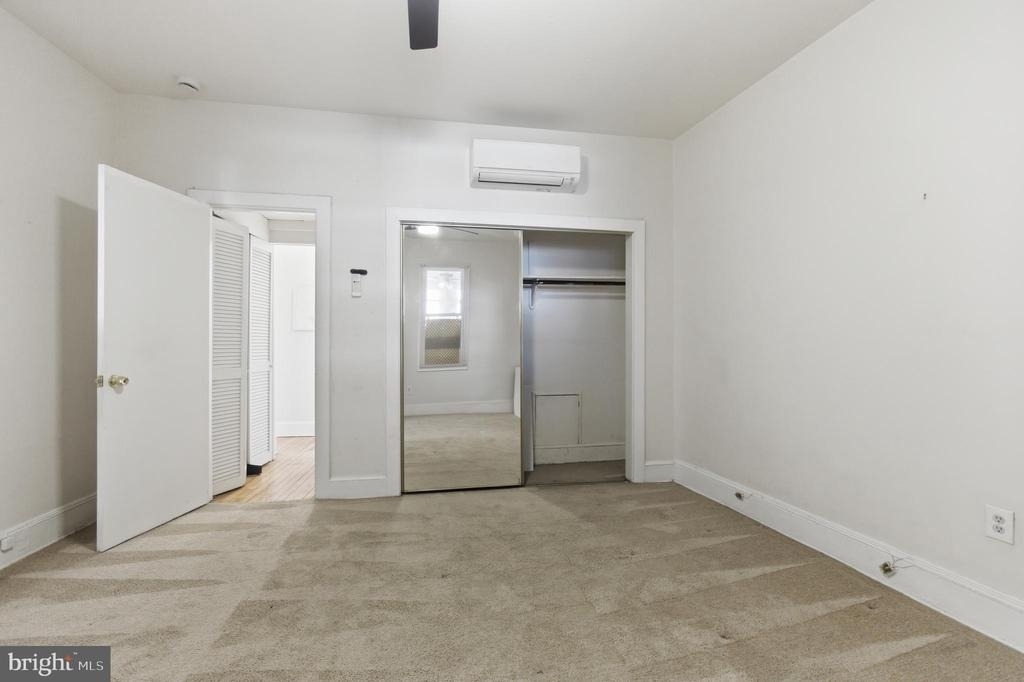6 Barney Circle Se - Photo 13