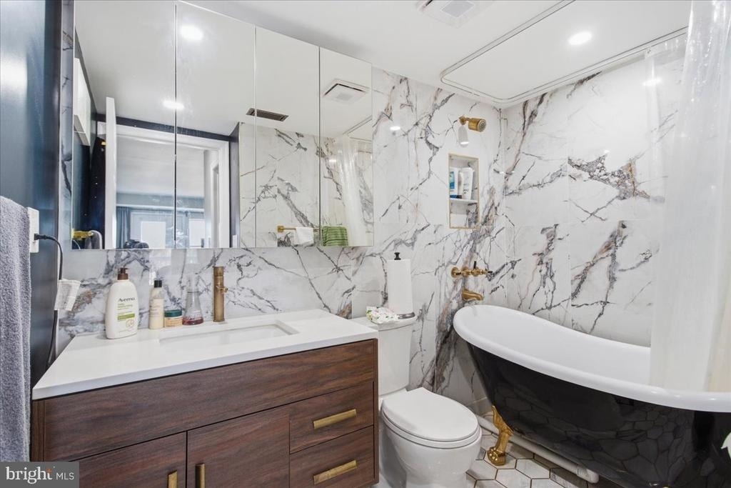 2609 Douglass Road Se - Photo 8