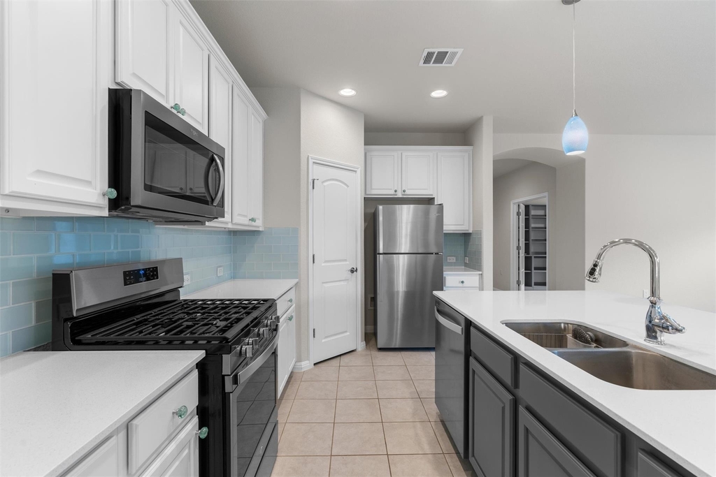 108 Calhoun Ln - Photo 11