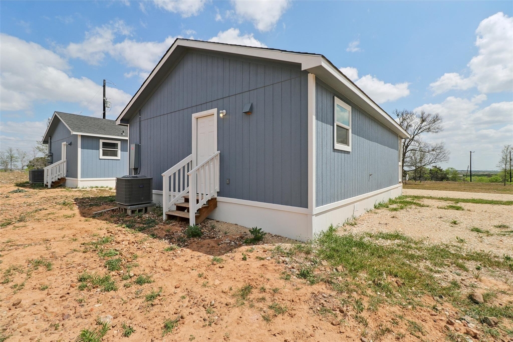 1087 Schubert Ln - Photo 15