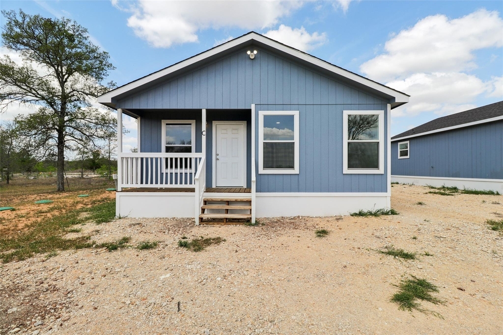 1087 Schubert Ln - Photo 0