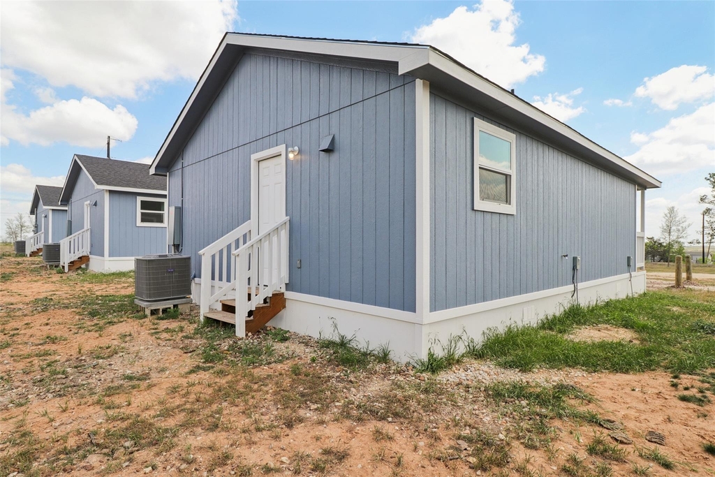 1087 Schubert Ln - Photo 14