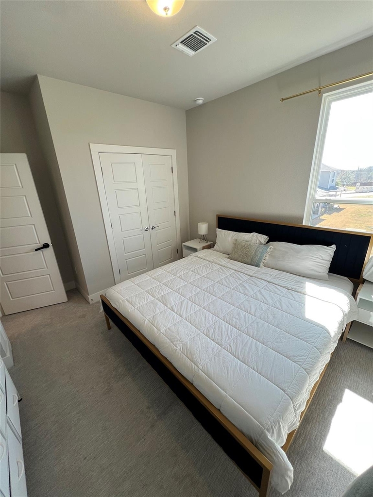 11204 Gadsen Ln - Photo 3
