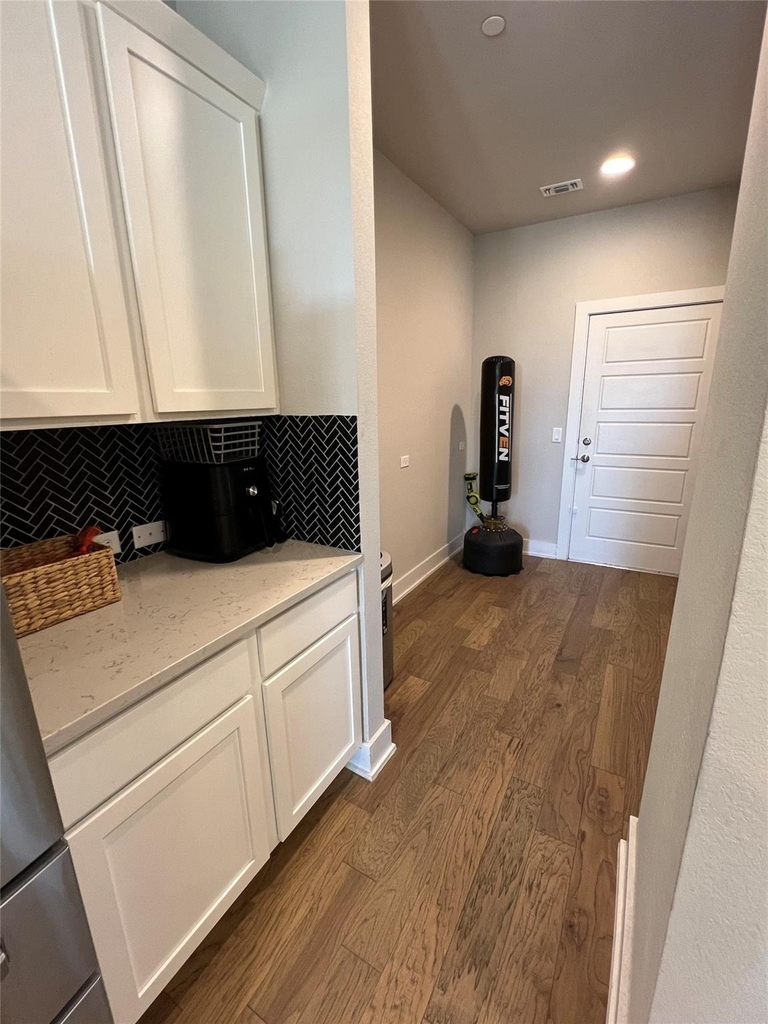 11204 Gadsen Ln - Photo 18