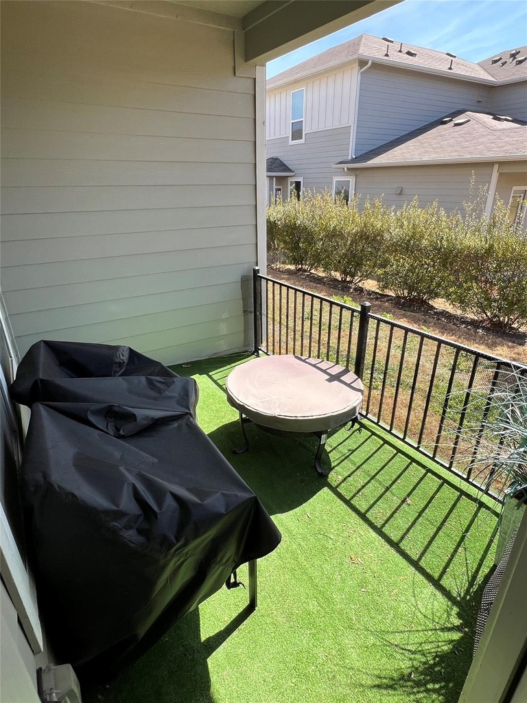 11204 Gadsen Ln - Photo 21