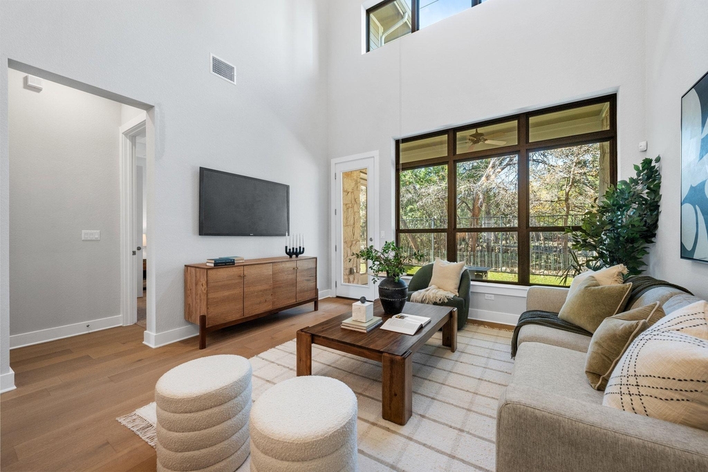 4323 Spicewood Springs Rd - Photo 10