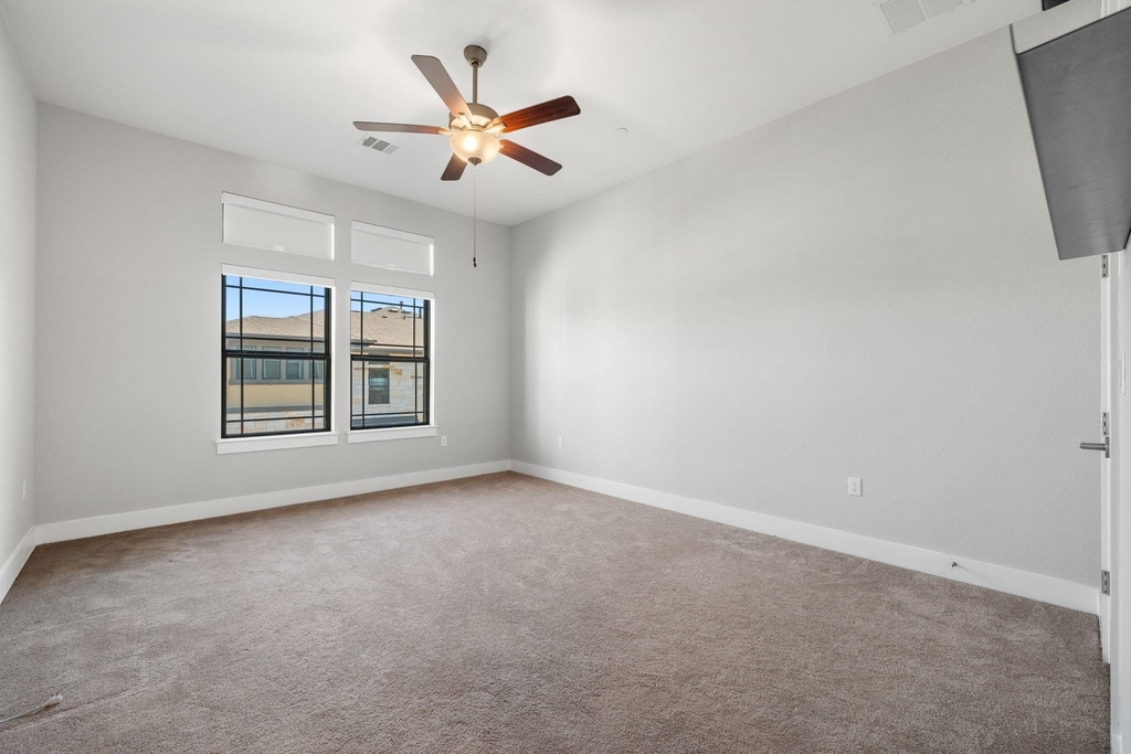 4323 Spicewood Springs Rd - Photo 24