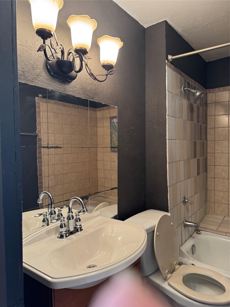 704 Franklin Blvd - Photo 6