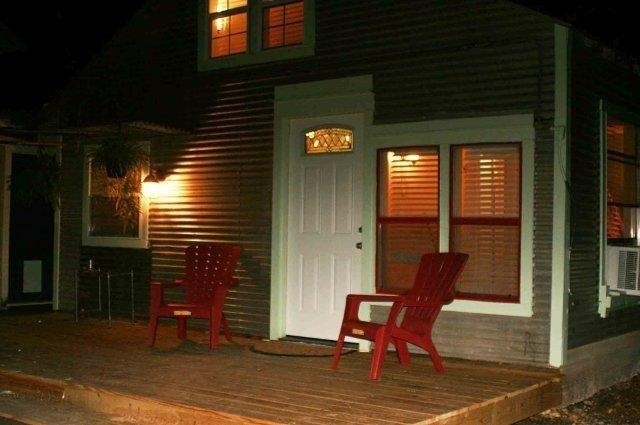 704 Franklin Blvd - Photo 1