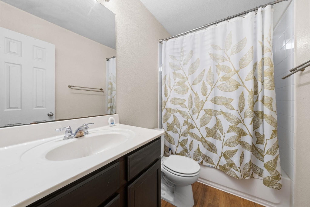 601 Silver Wing Ct - Photo 8