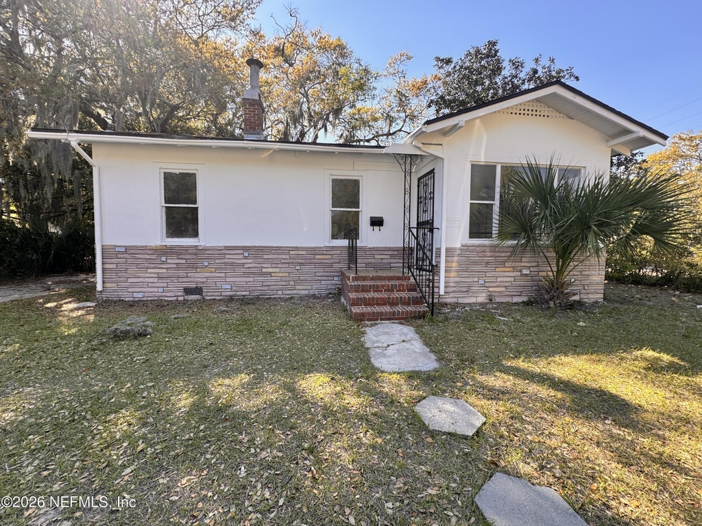 3728 Silver Street - Photo 0