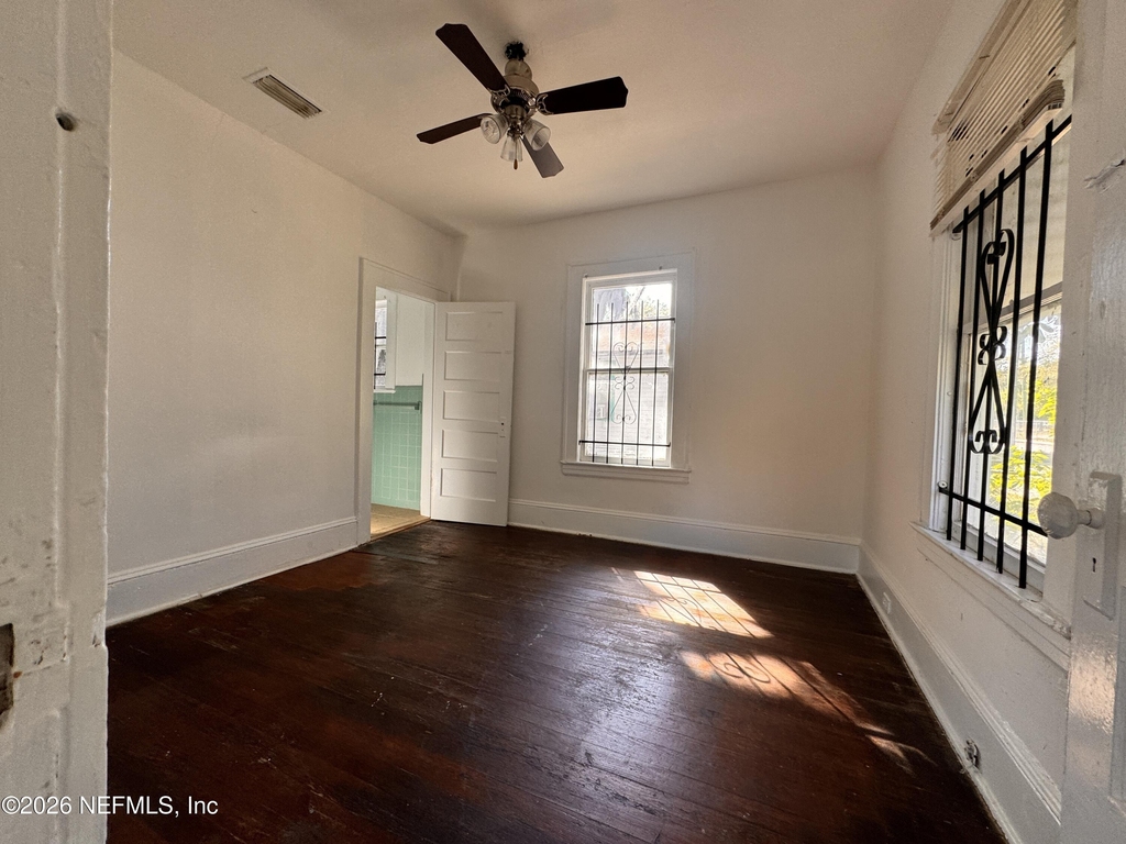 3728 Silver Street - Photo 8