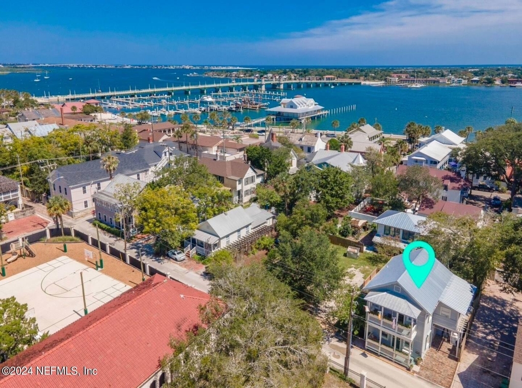 251 Charlotte Street - Photo 4