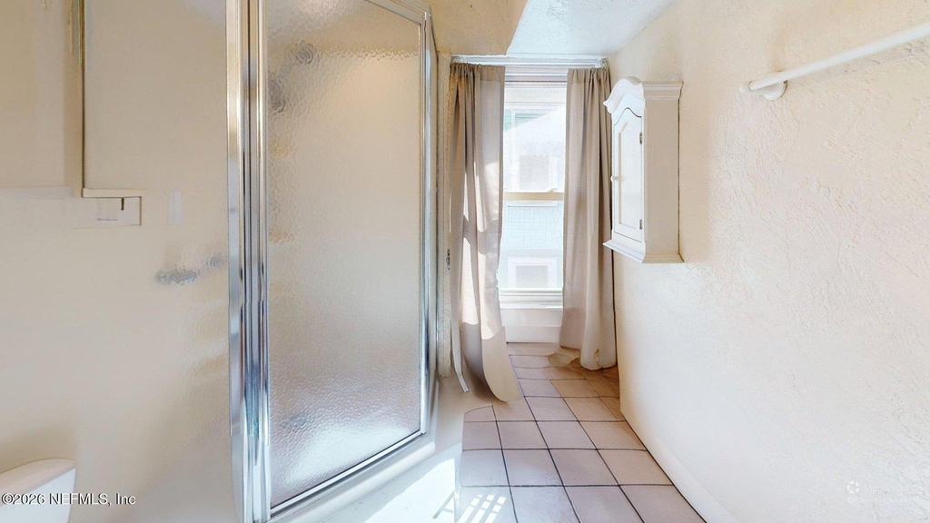 231 W 10th Street - Photo 13