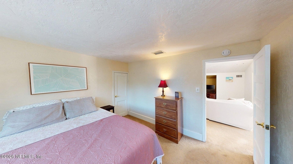 231 W 10th Street - Photo 11