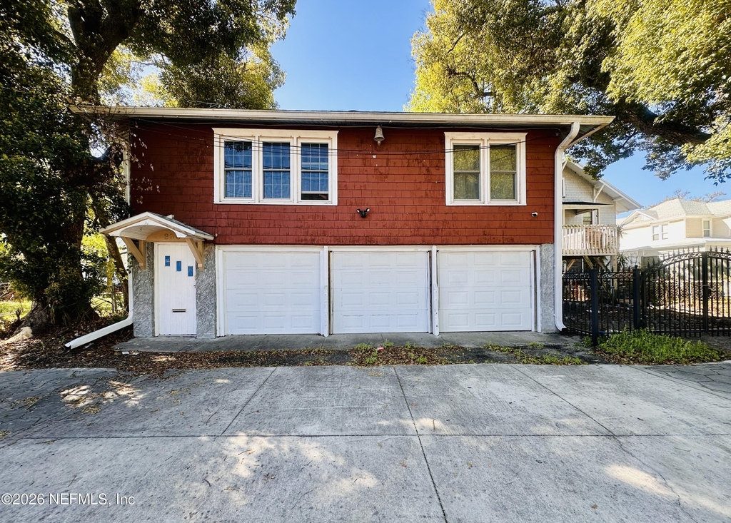 231 W 10th Street - Photo 15