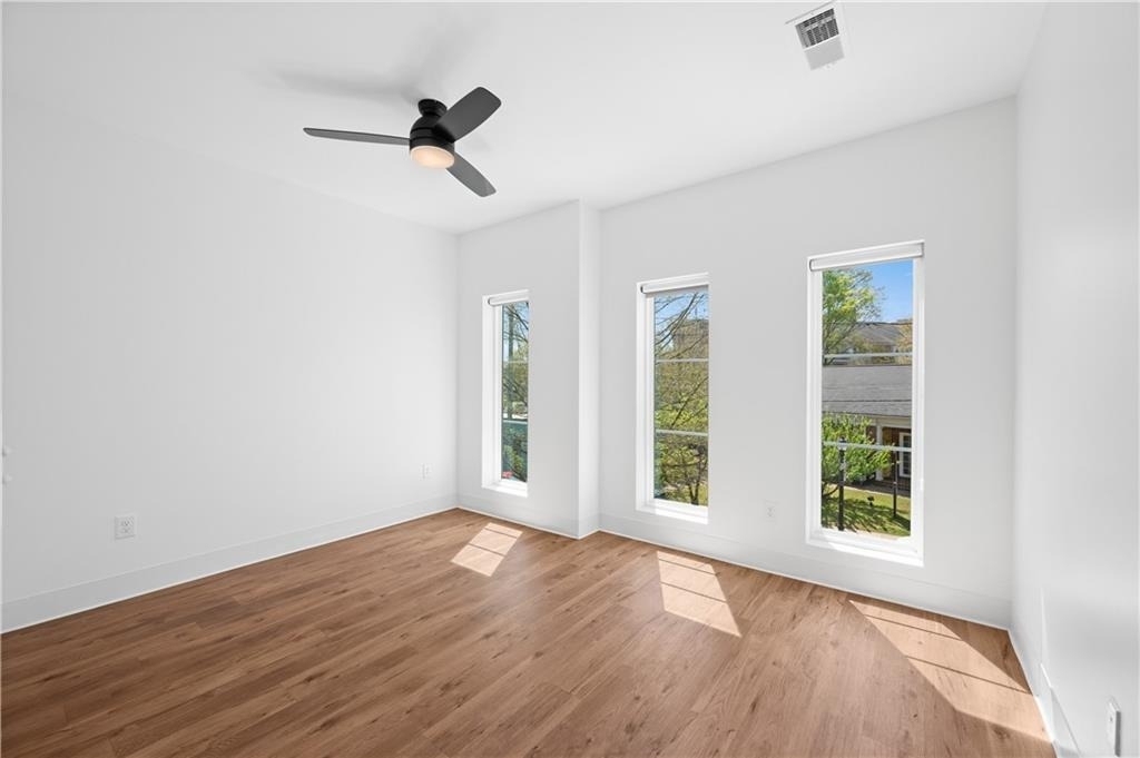 456 Flat Shoals Avenue Se - Photo 5