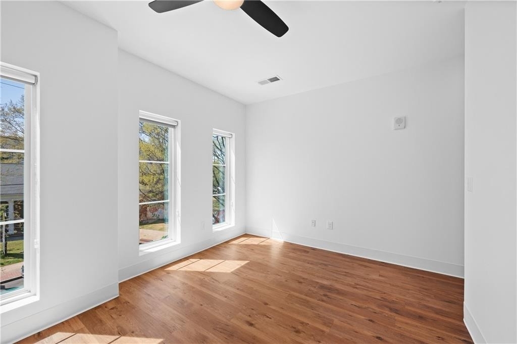 456 Flat Shoals Avenue Se - Photo 7