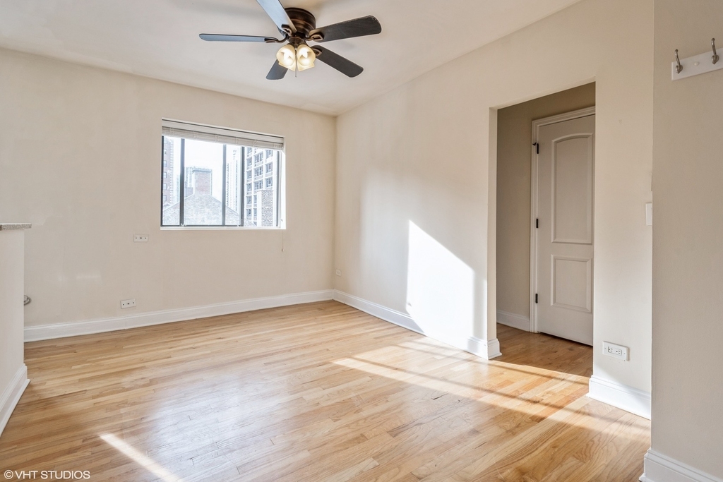 1430 N Dearborn Street - Photo 4